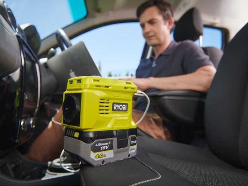 Ryobi RY18BI150B-0 - Inversor 18V 2Ah - Potencia 150 W - Funci&oacute;n cargador de bater&iacute;as