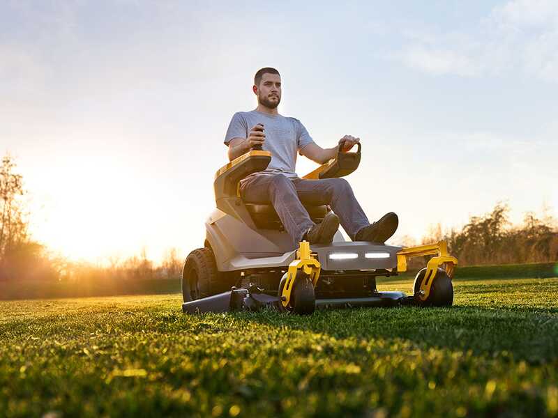 Stiga Gyro 700e - Tractor cortac&eacute;sped axial de bater&iacute;a - Motor el&eacute;ctrico de bater&iacute;a 48V - 64Ah