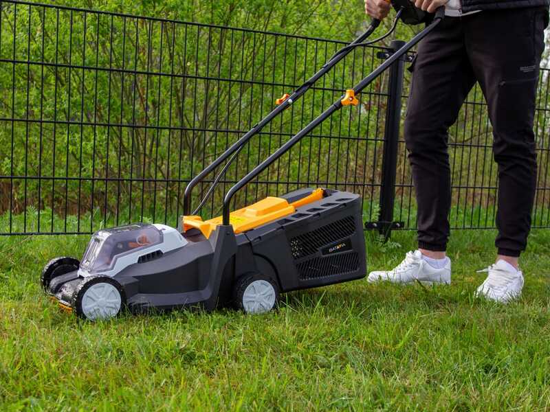 Batavia 7064713 - Cortac&eacute;sped de bater&iacute;a - 18 V 4 Ah - Corte de 32 cm