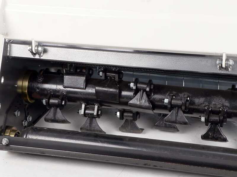 BlackStone RMOH 155 - Trituradora para tractor - Serie Media - Desplazamiento hidr&aacute;ulico