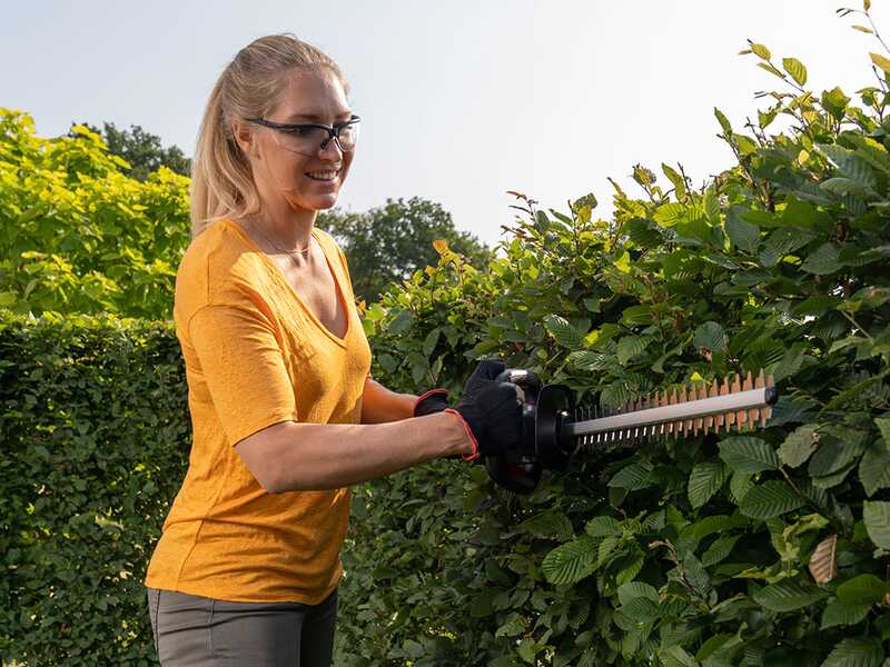 AL-KO Comfort HT 1845 - Cortasetos de bater&iacute;a - 18V/2,5Ah - Cuchilla de 45 cm