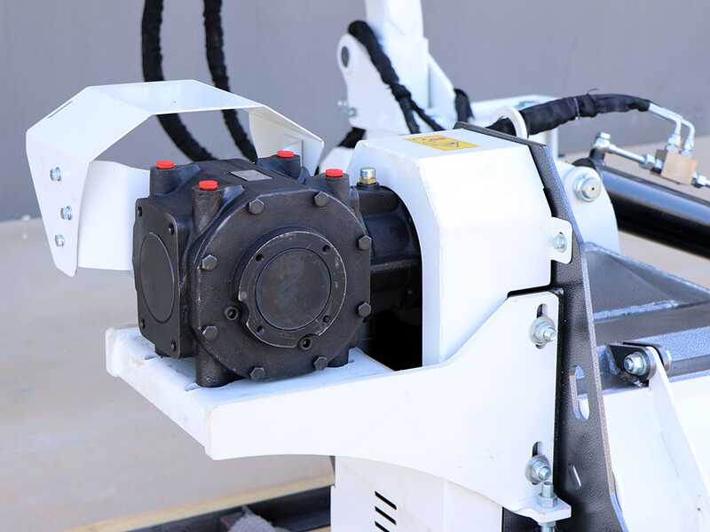 BlackStone RPEH 220 - Trituradora lateral de brazo para tractor - Serie pesada