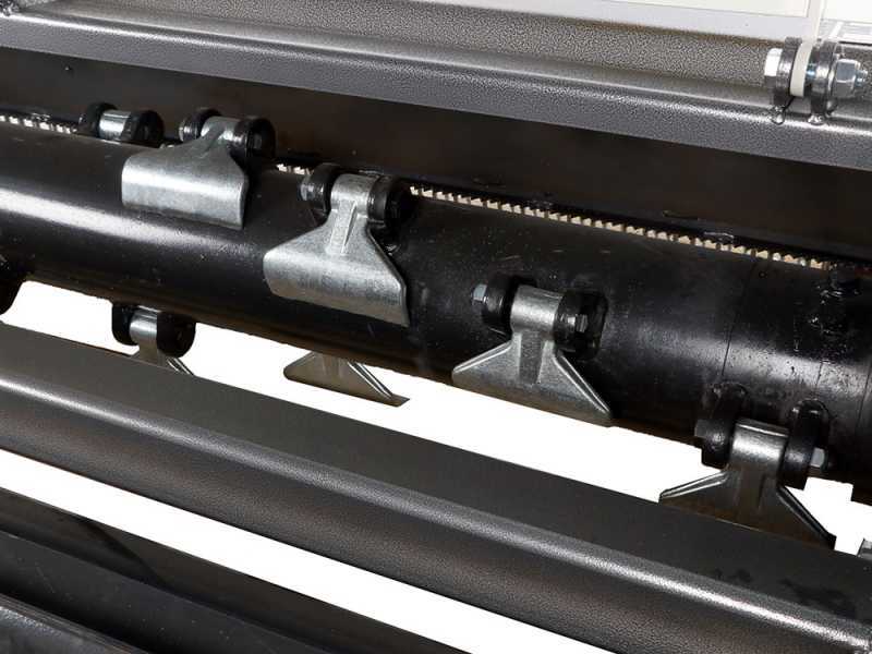 BlackStone RPDH 240 - Trituradora para tractor - Serie pesada - Desplazamiento hidr&aacute;ulico