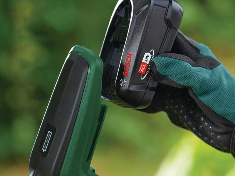 Bosch AdvancedPrune 18V-45 - Tijeras el&eacute;ctricas de poda con p&eacute;rtiga - 18V - 2Ah