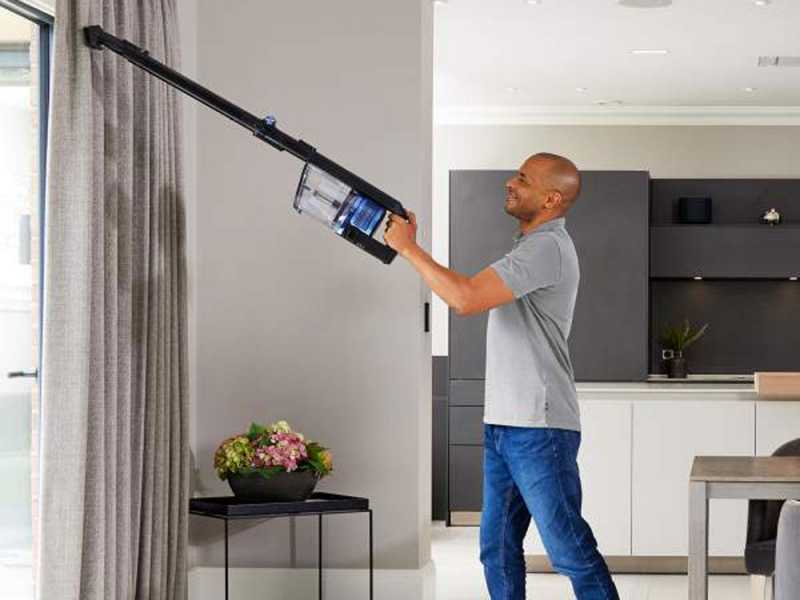 Shark Powerfins IZ320EUT - Aspiradora - Escoba de bater&iacute;a - Con Pet kit - 2x bater&iacute;as de 21.6V