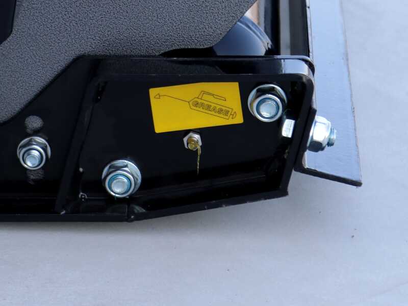 BlackStone BL 120 Hydro - Trituradora para tractor - Serie ligera - Desplazamiento hidr&aacute;ulico