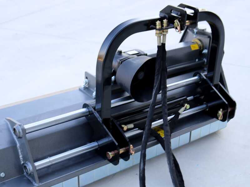 BlackStone BL 120 Hydro - Trituradora para tractor - Serie ligera - Desplazamiento hidr&aacute;ulico