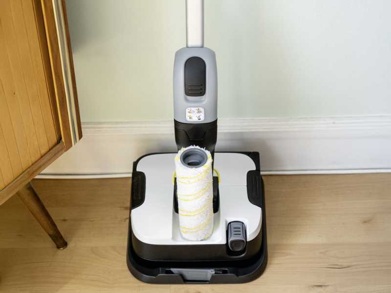 Karcher FC 2-4 - Fregadora de bater&iacute;a 3 en 1 lava, seca y aspira