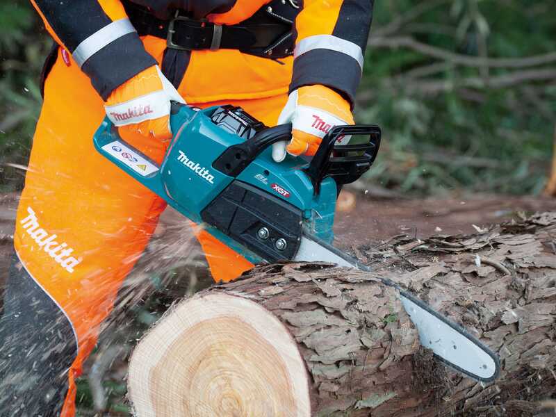 Makita XGT UC026G - Electrosierra de bater&iacute;a - Corte de 40cm - 40v/5Ah