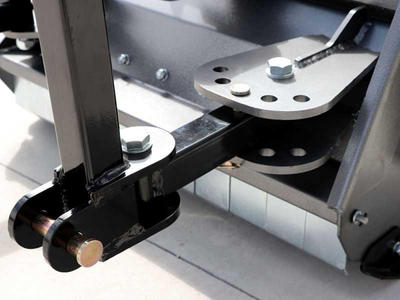 BlackStone BL 120 MSS - Trituradora de martillos - Serie ligera - Desplazamiento manual