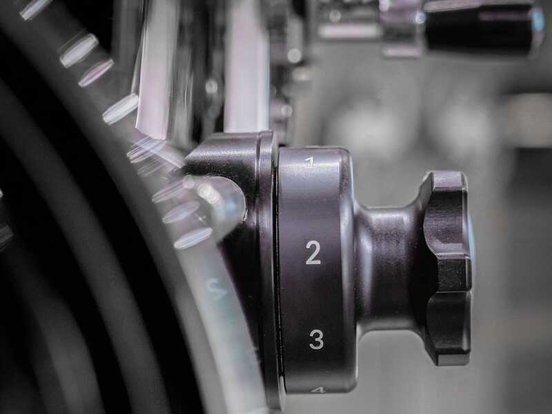Berkel B2 Negra - Cortadora de fiambre de volante - Cuchilla de acero cromado de 265 mm