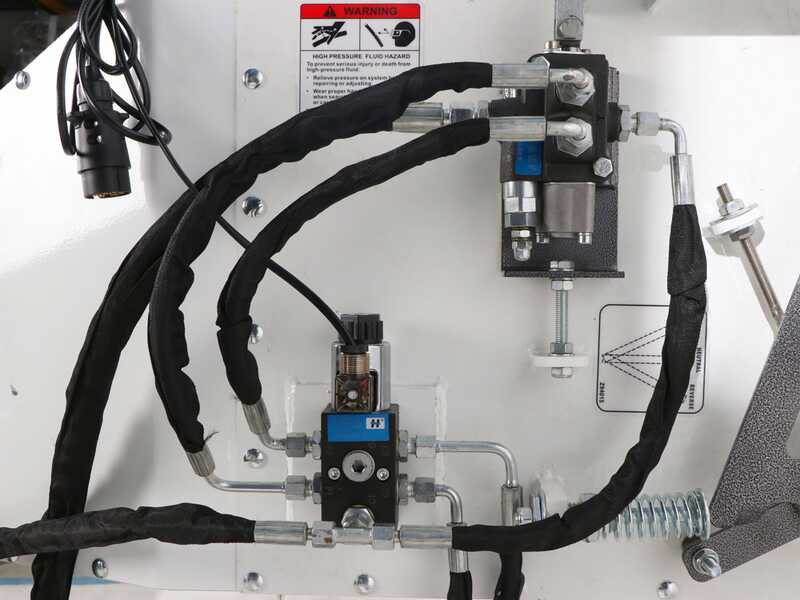 BlackStone BTC 100 HYDRO - Biotrituradora para tractor - Con rodillos de arrastre con control hidr&aacute;ulico