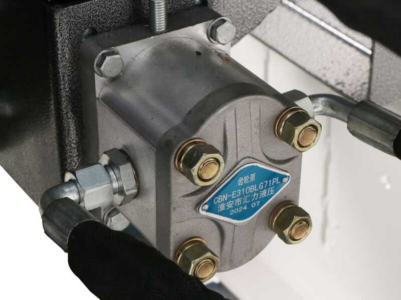 BlackStone BTC 100 HYDRO - Biotrituradora para tractor - Con rodillos de arrastre con control hidr&aacute;ulico
