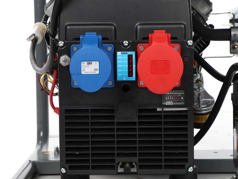 Energy EY-16TBE AVR - Generador de corriente de gasolina con AVR 11,2 kW - Continua 10 Trif&aacute;sico