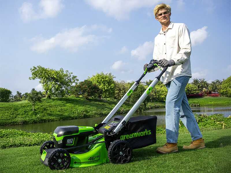 Greenworks GD60LM46SPK4 - Cortac&eacute;sped autopropulsado de bater&iacute;a - 60V/4Ah - Corte 46 cm