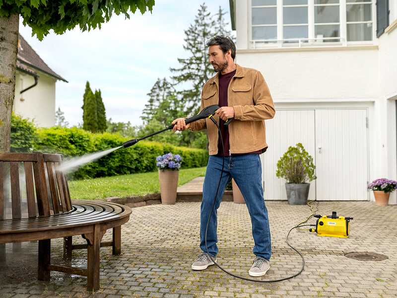 Karcher K3 Horizontal Plus - Hidrolimpiadora port&aacute;til de agua fr&iacute;a - 120 bar - 380 L/h