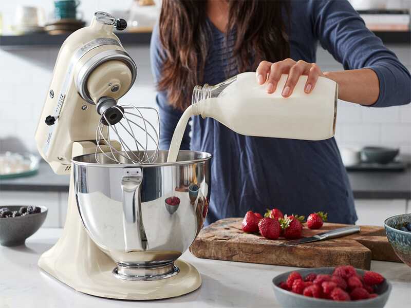 KitchenAid Artisan 5KSM125 Milkshake - Amasadora con cabeza inclinable