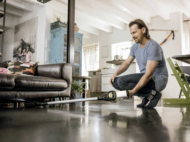 Karcher VC 6 Cordless ourFamily Car - Escoba el&eacute;ctrica - 25.2 V - 2.5 Ah