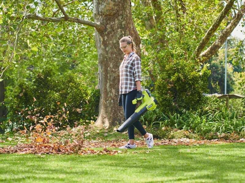 Ryobi RY18BLB-140 - Soplador de hojas de bater&iacute;a turbojet - 18V 4Ah