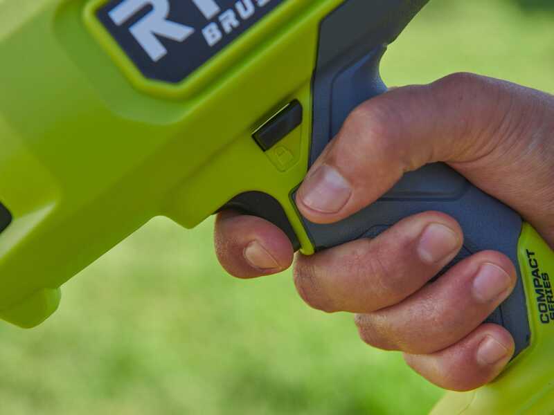 Ryobi RY18BLCXA-0 - Soplador de hojas de bater&iacute;a compacto - 18 V - BATER&Iacute;AS Y CARGADOR NO EST&Aacute;N INCLUIDOS