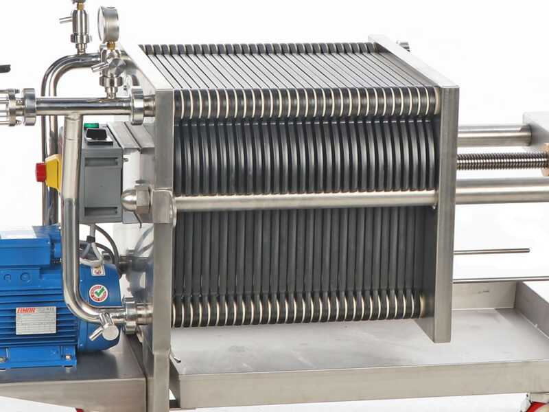 Enotecnica Pillan FC43 - Filtro profesional de 30 cartones de 40x40 cm - Bastidor y bomba de acero INOX