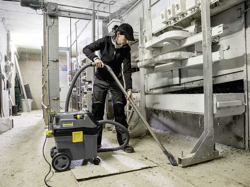 Karcher Pro NT 30/1 Ap Te L - Aspirador de s&oacute;lidos/l&iacute;quidos - Bid&oacute;n de 30 L - 1380 W