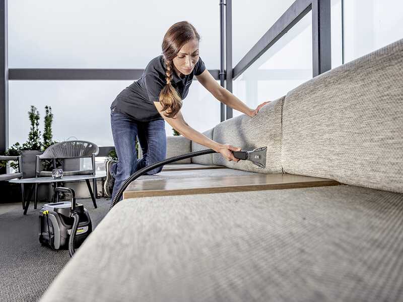 Karcher Pro Puzzi 2/1 Bp - Lavamoquetas - Aspirador de l&iacute;quidos port&aacute;til - 36V - BATER&Iacute;AS Y CARGADOR NO EST&Aacute;N INCLUIDOS