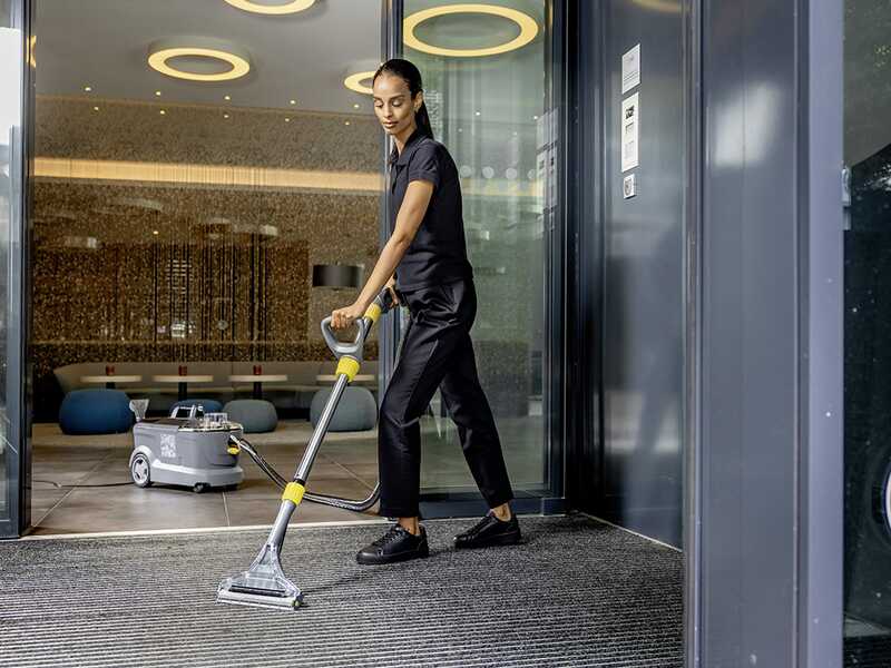 Karcher Pro Puzzi 10/1 Edition - Lava tapicer&iacute;as - lavamoquetas profesional - 1250W