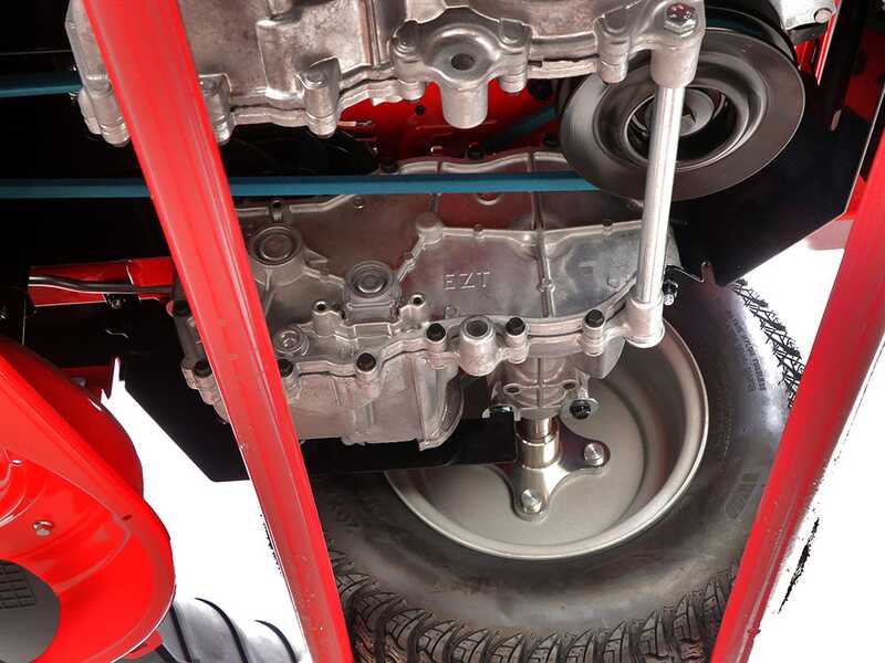 Ama Z TURN ZTR107H - Tractor cortac&eacute;sped profesional de radio cero - Salida lateral - Motor de 546 cc