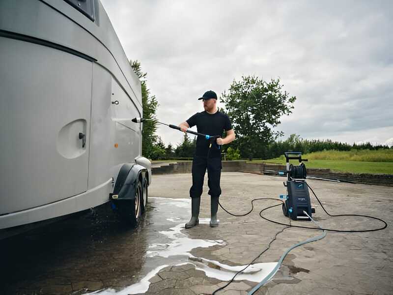 Nilfisk MC 2C-120/520 XT EU - Hidrolimpiadora de agua fr&iacute;a - 520 L/h - 130 bar