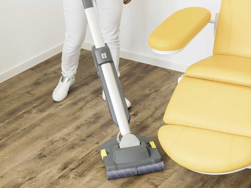 Karcher BR 30/1 C Bp Pack 18/30 - Fregadora de suelos a bater&iacute;a 3 en 1: lava, seca y aspira