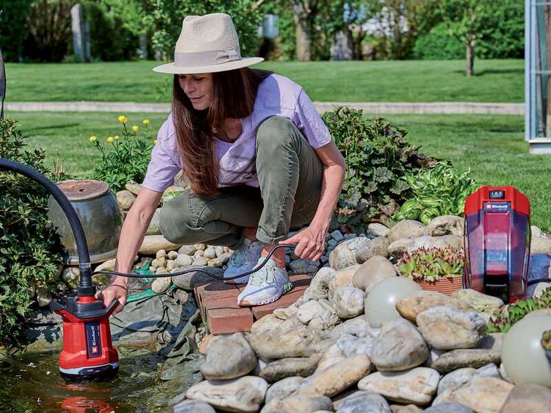 Bomba sumergible para agua sucia Einhell  GE-DP 18/25 Li - 18V 5.2Ah y cargador