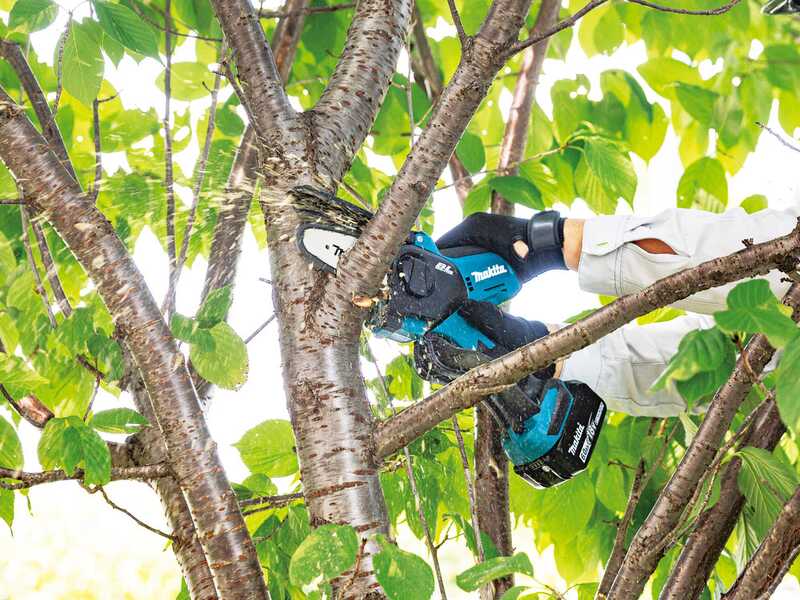 Makita DUC101ZJ LXT - Podadora manual de bater&iacute;a - 18V/6Ah