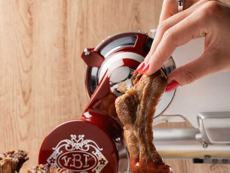 Berkel Icon Line 170 Rojo - Cortadora de fiambre con cuchilla de 170 mm