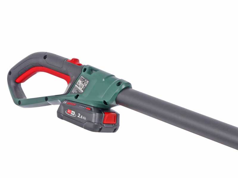 Bosch UniversalHedgePole 18 - Cortasetos de bater&iacute;a con p&eacute;rtiga telesc&oacute;pica - 18 V/2,5 Ah