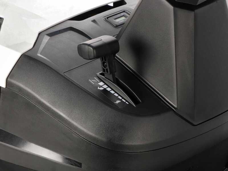 Blackstone FALCON 98-170 RM - Tractor cortac&eacute;sped con cambio mec&aacute;nico - Recogedor - Mulching