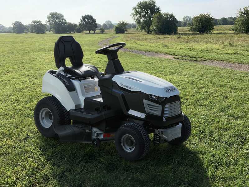 Blackstone CONDOR 98-170 LM-H - Tractor cortac&eacute;sped con cambio hidr&aacute;ulico - Salida lateral - Mulching