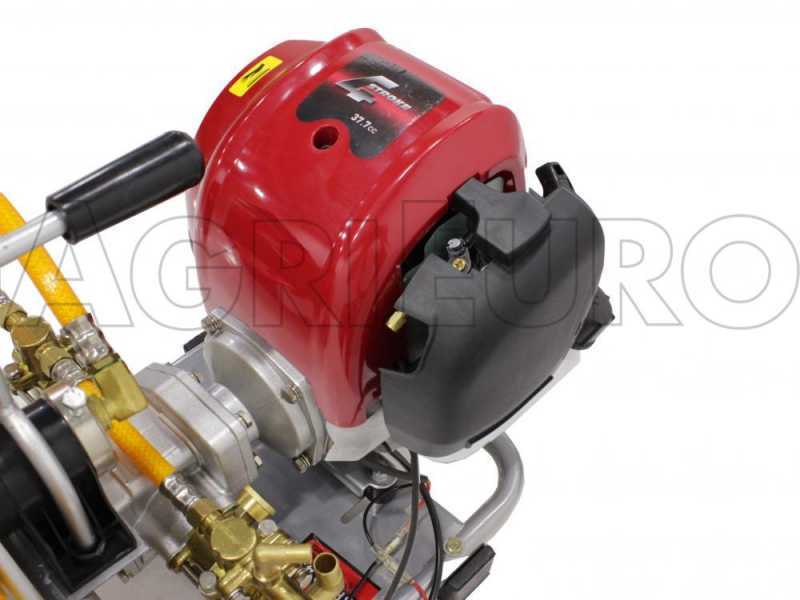 Motobomba fumigadora GeoTech SP 40 4S con enrollador, motor de gasolina 15/25 bar