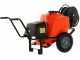 Carretilla fumigadora de bater&iacute;a Stocker 12V de 100 l art. 304 - con barra de riego y gancho de remolque