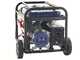 BullMach AMBRA 12000 E-3 - Generador de corriente a gasolina con ruedas y AVR 8.5 kW - Continua 7.8 kW Trif&aacute;sica