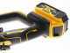 Podadora el&eacute;ctrica de bater&iacute;a con p&eacute;rtiga DeWalt DCMPS567P1-QW - 18V - 5AH