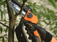 Podadora manual de bater&iacute;a Worx WG324E 20 V 2 Ah + p&eacute;rtiga
