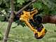DeWalt DCMPP568N-XJ - Tijera el&eacute;ctrica de poda - BATER&Iacute;A Y CARGADOR NO EST&Aacute;N INCLUIDOS