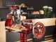 BERKEL B3- Cortadora de fiambre de volante con pedestal con cuchilla de acero al cromo de 300 mm - Roja