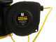 Stanley Wall Tech Pro - Compresor de aire el&eacute;ctrico monof&aacute;sico de pared, sin aceite - Motor 1.5 HP - 2 L