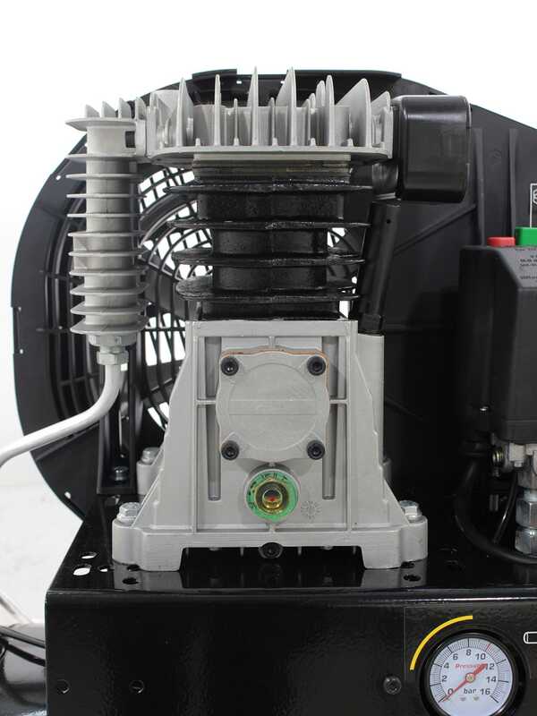 Stanley Fatmax B 350/10/100 T - Compresor de aire el&eacute;ctrico trif&aacute;sico de correa - Motor 3 HP - 100 L