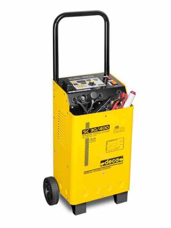 Cargador de bater&iacute;as arrancador 12-24V Deca SC 30/400 con microprocesador, monof&aacute;sico, con ruedas