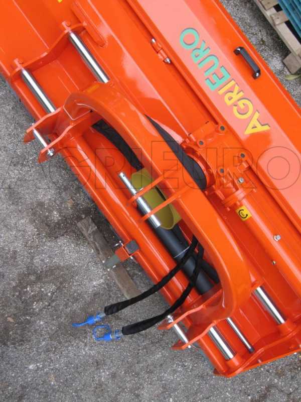 Top Line PS 210  - Trituradora para tractor - Serie pesada - Desplazamiento hidr&aacute;ulico