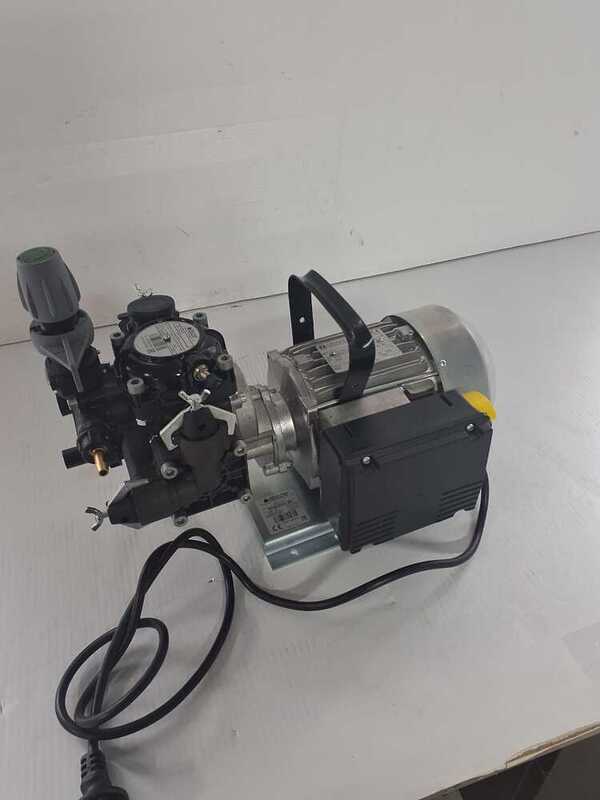 OUTLET - PEQUE&Ntilde;OS DEFECTOS EST&Eacute;TICOS - Motobomba fumigadora el&eacute;ctrica Comet MC 20/20 con motor monof&aacute;sico