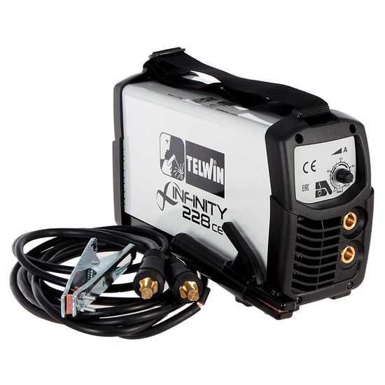 Soldadora inverter a electrodo y TIG de corriente continua Telwin Infinity 228 CE - 200A Kit